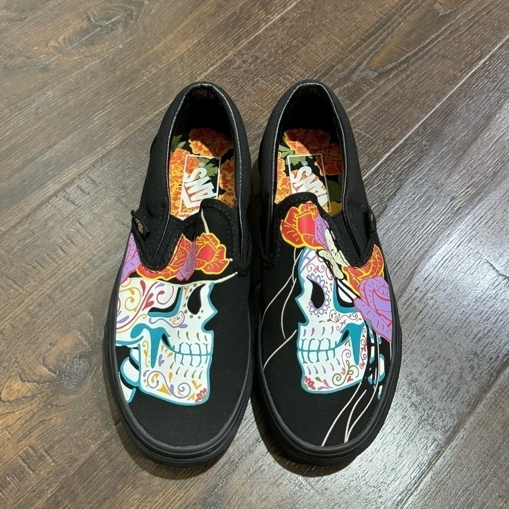 Vans Classic Slip-On (Dia De Vans) Sneaker Size 5.5 Women